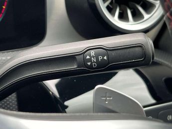MERCEDES-BENZ CLA Cla 180 Amg Line Premium 4Dr Tip Auto