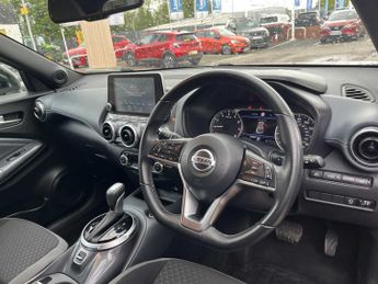 NISSAN JUKE 1.0 Dig-T 114 N-Connecta 5Dr Dct