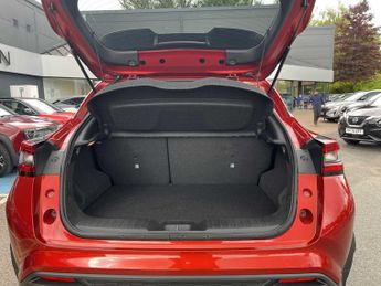 NISSAN JUKE 1.0 Dig-T 114 N-Connecta 5Dr Dct
