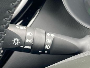 TOYOTA C-HR 1.8 Hybrid Excel 5Dr Cvt