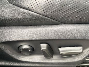 TOYOTA C-HR 1.8 Vvt-H Gpf Excel Suv 5Dr Petrol Hybrid Cvt Euro 6 (S/S) (122 