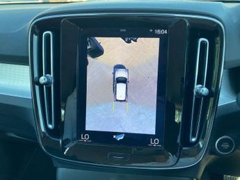 VOLVO XC40 1.5 T3 [163] Momentum 5Dr Geartronic