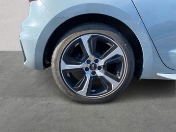 AUDI A1 1.0 Tfsi 30 S Line Sportback 5Dr Petrol S Tronic Euro 6 (S/S) (1