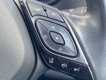 TOYOTA C-HR 1.8 Hybrid Excel 5Dr Cvt