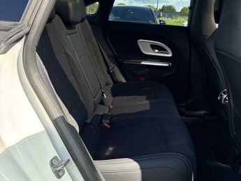 MERCEDES-BENZ CLA Cla 250+ 200Kw Eq Tech Amg Line Ed 85Kwh 4Dr Auto