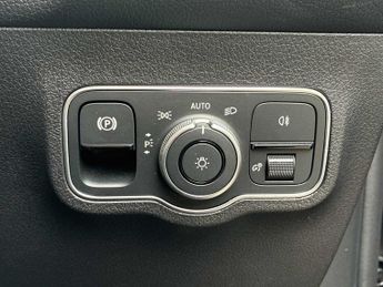 MERCEDES-BENZ EQB Eqb 250+ 140Kw Amg Line Executive 70.5Kwh 5Dr Auto