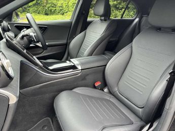 MERCEDES-BENZ C CLASS C200 Amg Line Premium [Pan Roof] 4Dr 9G-Tronic