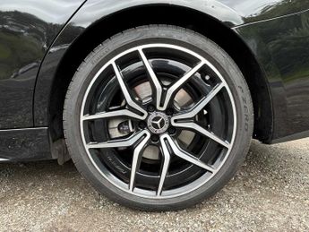 MERCEDES-BENZ C CLASS C200 Amg Line Premium [Pan Roof] 4Dr 9G-Tronic