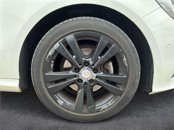 MERCEDES-BENZ A CLASS A180D Sport Premium 5Dr Auto