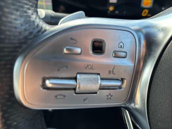 MERCEDES-BENZ CLA Cla 200 Amg Line 4Dr Tip Auto
