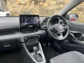 TOYOTA YARIS 1.5 Vvt-H Icon Hatchback 5Dr Petrol Hybrid E-Cvt Euro 6 (S/S) (1