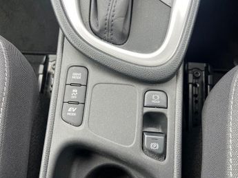TOYOTA YARIS 1.5 Vvt-H Icon Hatchback 5Dr Petrol Hybrid E-Cvt Euro 6 (S/S) (1