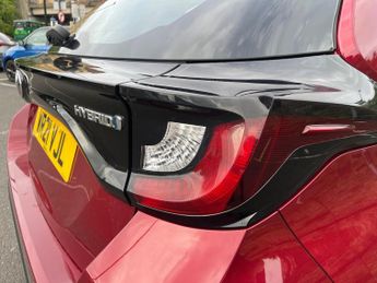 TOYOTA YARIS 1.5 Vvt-H Icon Hatchback 5Dr Petrol Hybrid E-Cvt Euro 6 (S/S) (1
