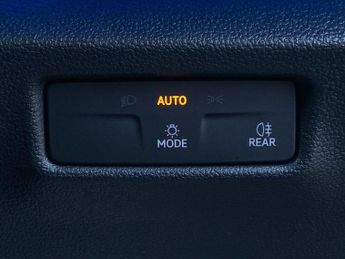 VOLKSWAGEN TIGUAN 1.5 Etsi Mhev Life Suv 5Dr Petrol Hybrid Dsg Euro 6 (S/S) (130 P