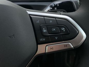 VOLKSWAGEN TIGUAN 1.5 eTSI Life 5dr DSG