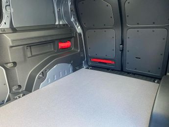 VOLKSWAGEN ID. BUZZ Pro 79Kwh Commerce Panel Van 5Dr Electric Auto (286 Ps)