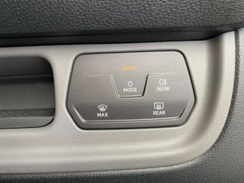VOLKSWAGEN ID. BUZZ Pro 79Kwh Commerce Panel Van 5Dr Electric Auto (286 Ps)
