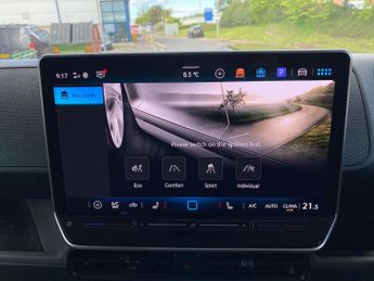 VOLKSWAGEN ID. BUZZ Pro 79Kwh Commerce Panel Van 5Dr Electric Auto (286 Ps)