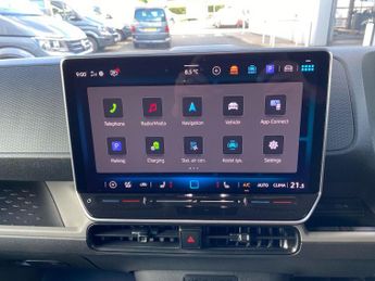 VOLKSWAGEN ID. BUZZ Pro 79Kwh Commerce Panel Van 5Dr Electric Auto (286 Ps)