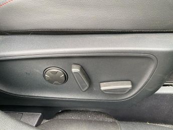 FORD KUGA 2.5H Duratec St-Line X Suv 5Dr Petrol Hybrid Cvt Euro 6 (S/S) (1
