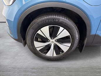 VOLVO XC40 1.5H T4 Recharge 10.7Kwh Plus Suv 5Dr Petrol Plug-In Hybrid Auto