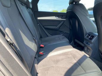 AUDI Q5 2.0 Tdi 40 S Line Suv 5Dr Diesel S Tronic Quattro Euro 6 (S/S) (