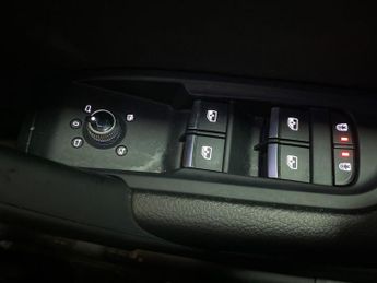 AUDI Q5 2.0 Tdi 40 S Line Suv 5Dr Diesel S Tronic Quattro Euro 6 (S/S) (