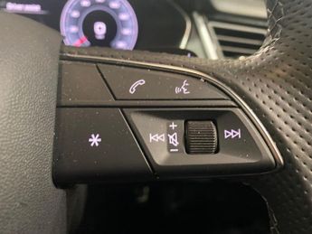 AUDI Q5 2.0 Tdi 40 S Line Suv 5Dr Diesel S Tronic Quattro Euro 6 (S/S) (