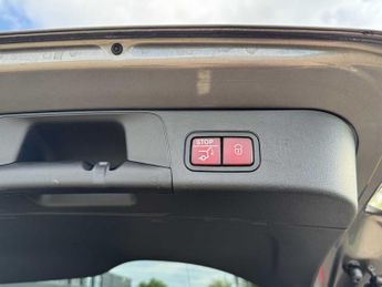 MERCEDES-BENZ EQB Eqb 250+ 140Kw Amg Line Premium 70.5Kwh 5Dr Auto