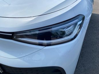 VOLKSWAGEN ID.5 Pro 77Kwh Style Suv 5Dr Electric Auto (174 Ps)