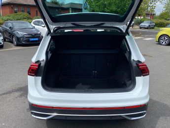 VOLKSWAGEN TIGUAN 1.5 Tsi Elegance Suv 5Dr Petrol Dsg Euro 6 (S/S) (150 Ps)