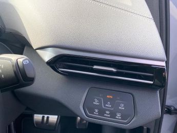 VOLKSWAGEN ID.5 210Kw Match Pro 77Kwh 5Dr Auto
