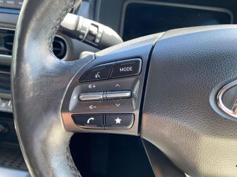 HYUNDAI KONA 1.6 H-Gdi Premium Suv 5Dr Petrol Hybrid Dct Euro 6 (S/S) (141 Ps