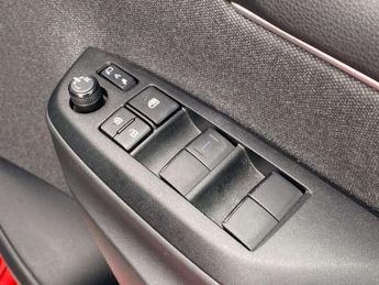 TOYOTA YARIS 1.5 Vvt-H Launch Edition Hatchback 5Dr Petrol Hybrid E-Cvt Euro 