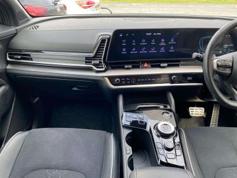 KIA SPORTAGE 1.6 T-Gdi 13.8Kwh Gt-Line Suv 5Dr Petrol Plug-In Hybrid Auto Awd