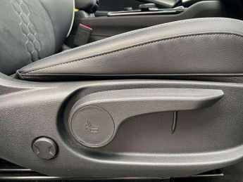 KIA SPORTAGE 1.6 T-Gdi 13.8Kwh Gt-Line Suv 5Dr Petrol Plug-In Hybrid Auto Awd