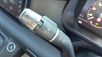 LAND ROVER DEFENDER 2.0 P300 X-Dynamic Se 90 3Dr Auto