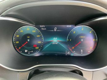 MERCEDES-BENZ GLC Glc 220D 4Matic Amg Line Premium 5Dr 9G-Tronic