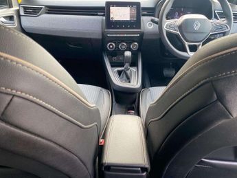 RENAULT CLIO 1.6 E-Tech Techno Hatchback 5Dr Petrol Hybrid Auto Euro 6 (S/S) 