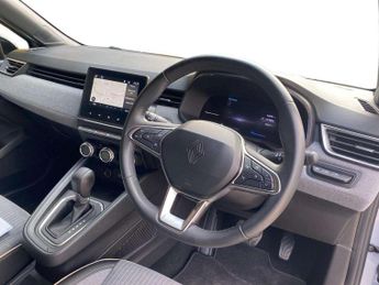 RENAULT CLIO 1.6 E-Tech Techno Hatchback 5Dr Petrol Hybrid Auto Euro 6 (S/S) 