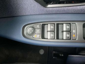 RENAULT 4 Comfort Range 52Kwh Techno Suv 5Dr Electric Auto (150 Ps)