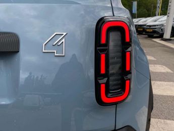 RENAULT 4 Comfort Range 52Kwh Techno Suv 5Dr Electric Auto (150 Ps)