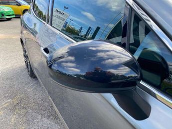 RENAULT CLIO 1.6 E-Tech Techno Hatchback 5Dr Petrol Hybrid Auto Euro 6 (S/S) 