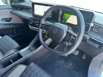 RENAULT 4 Comfort Range 52Kwh Iconic Suv 5Dr Electric Auto (150 Ps)