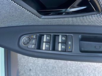 RENAULT 4 Comfort Range 52Kwh Iconic Suv 5Dr Electric Auto (150 Ps)