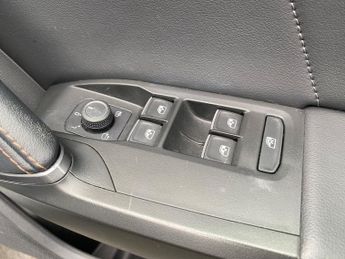 CUPRA FORMENTOR 1.5 Tsi 150 V2 5Dr Dsg
