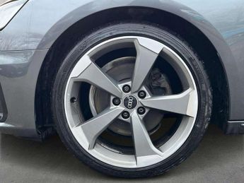 AUDI A4 2.0 Tdi 35 Black Edition Saloon 4Dr Diesel S Tronic Euro 6 (S/S)