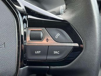 PEUGEOT 2008 50Kwh Allure Premium Suv 5Dr Electric Auto (7Kw Charger) (136 Ps