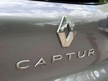 RENAULT CAPTUR 1.6 E-Tech Iconic Edition Suv 5Dr Petrol Hybrid Auto Euro 6 (S/S