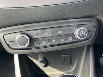 VAUXHALL CROSSLAND 1.2 Turbo Design Suv 5Dr Petrol Auto Euro 6 (S/S) (130 Ps)